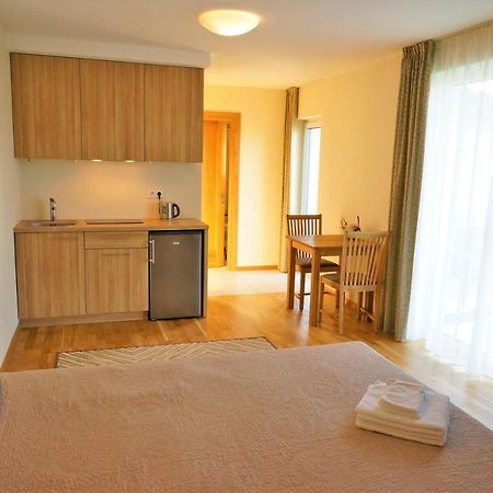 Smelio Vila Apartments 帕兰加 外观 照片