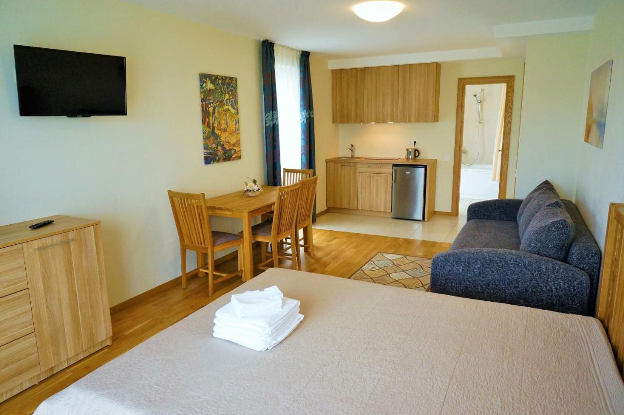 Smelio Vila Apartments 帕兰加 外观 照片