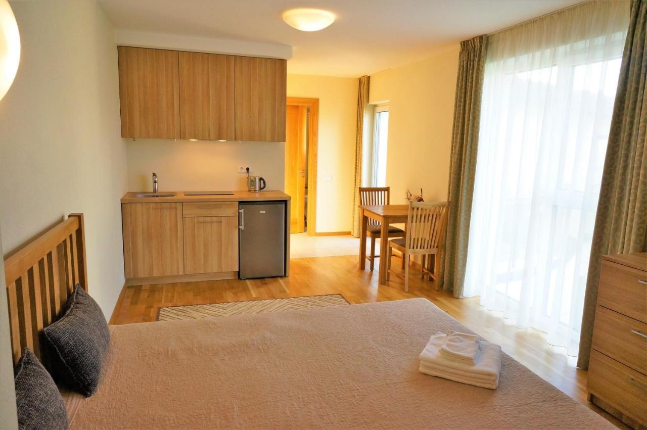 Smelio Vila Apartments 帕兰加 外观 照片