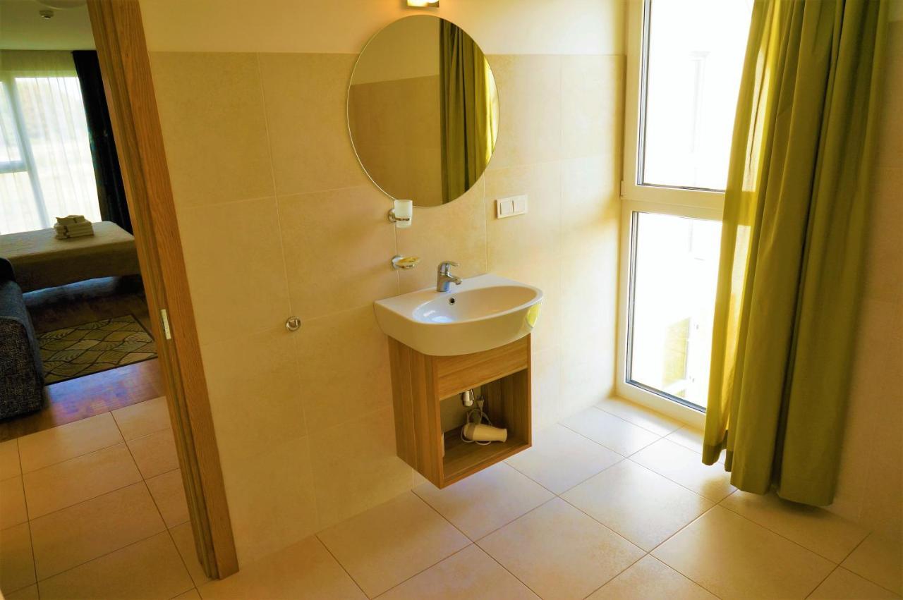 Smelio Vila Apartments 帕兰加 外观 照片
