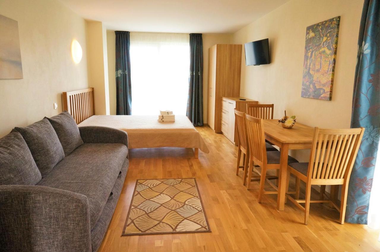 Smelio Vila Apartments 帕兰加 外观 照片